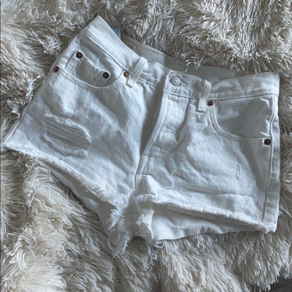 Levi’s 501 White Cutoff Shorts